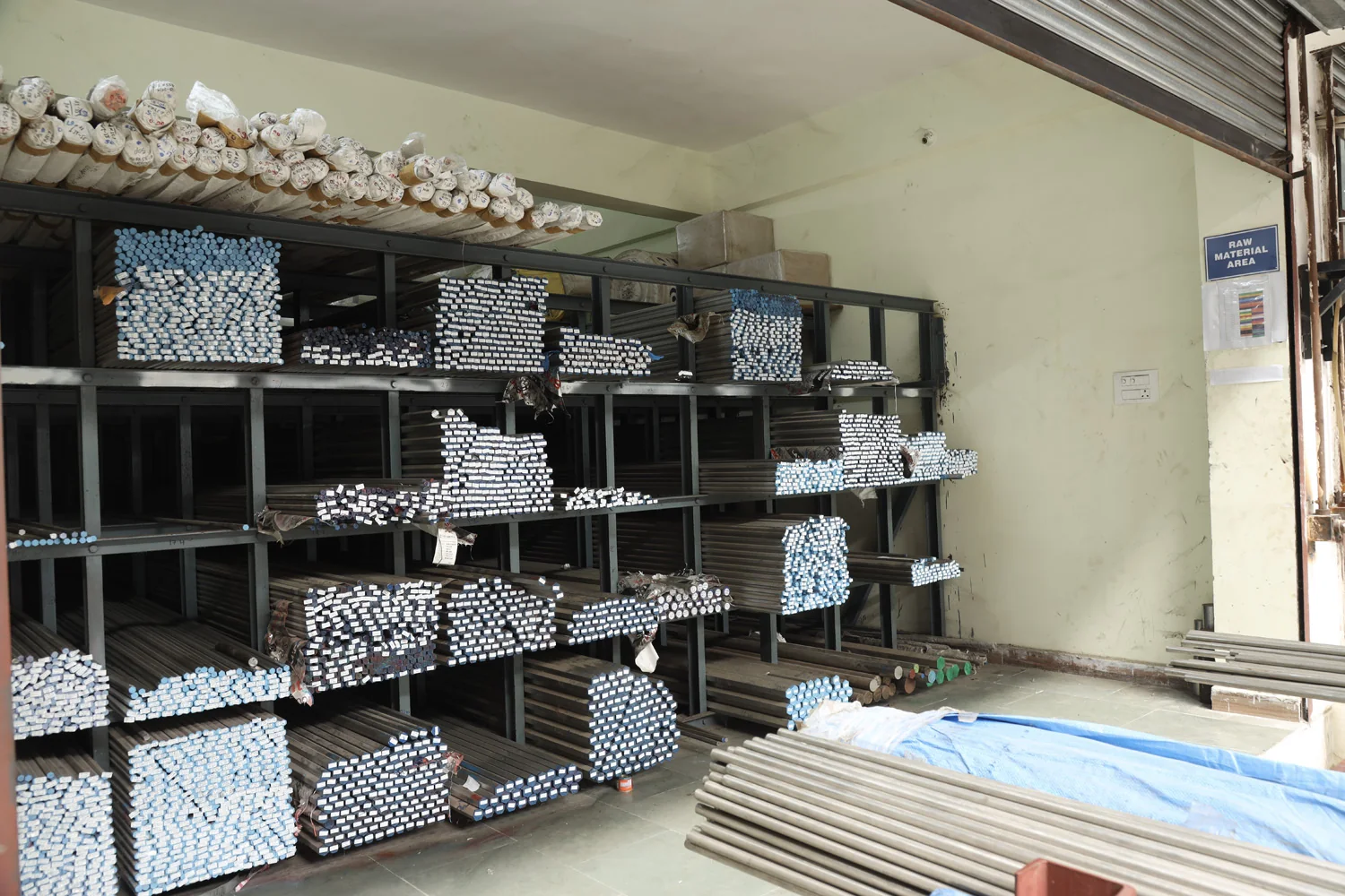 Raw bar stock and heat identification at goods inward